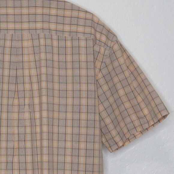 Van‎ Heusen* Men's Short Sleeve Button Down Curved Hem Chest Pocket Shirt~ XL - Picture 10 of 10